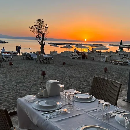 ホテル Oezen Ayvalı